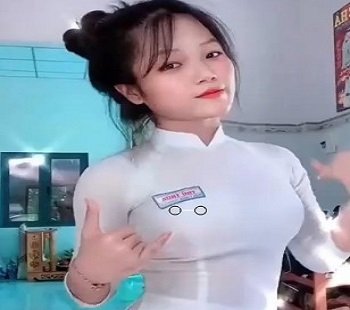 Em học sinh cấp 3 lười học chỉ lo thủ dâm